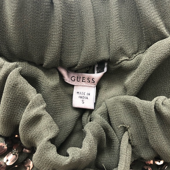 GUESS Shorts - Picture 4 of 4